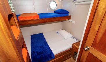 cabine danubio and window Cabin with bunk beds on the lower deck