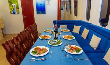 food served on danubio ship dining area of the Danubio Azul yacht