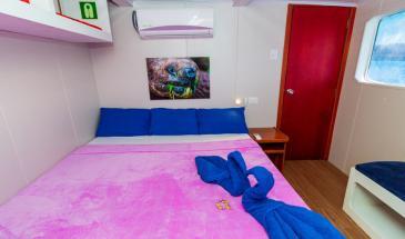 matrimonial cabin danubio yacht Double cabin on the upper deck with sea-view window