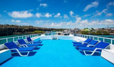 yolita-sun-deck